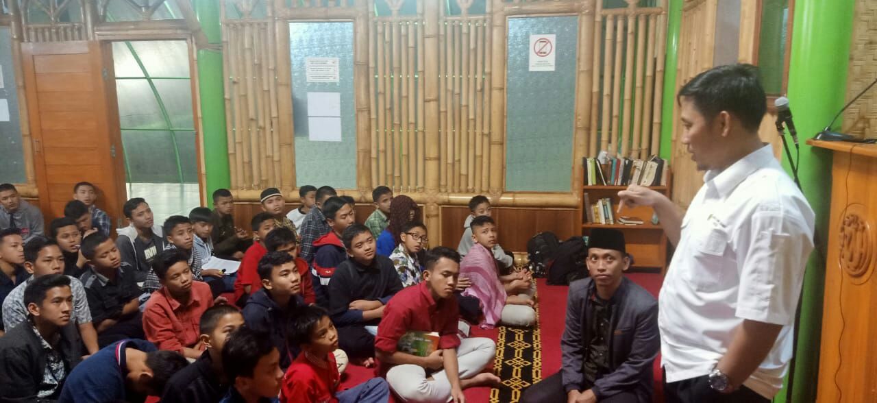 LDII JABAR BERKEWAJIBAN MEMBINA KAUM MARJINAL
