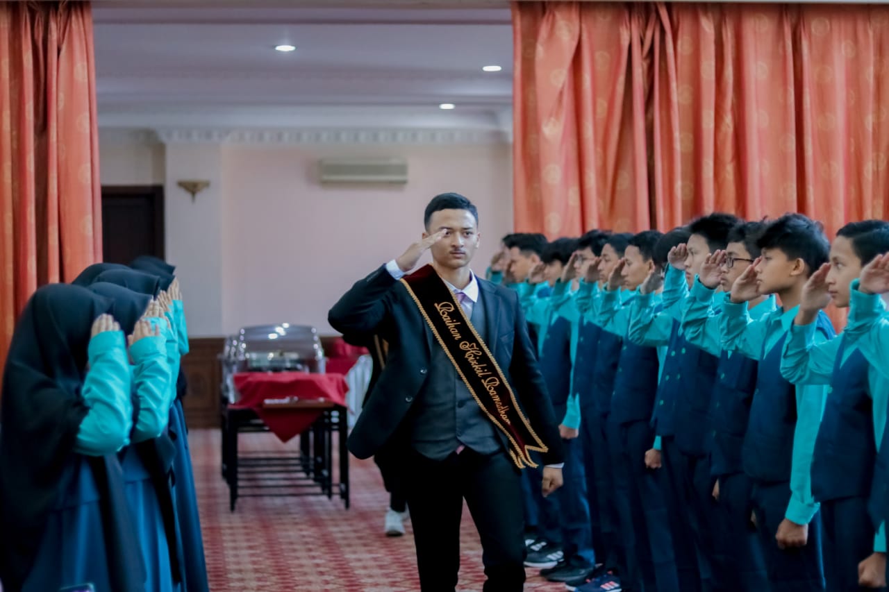 Jajar Kehormatan, Tradisi SMP Mazaya Lepas Wisudawan-Wisudawati