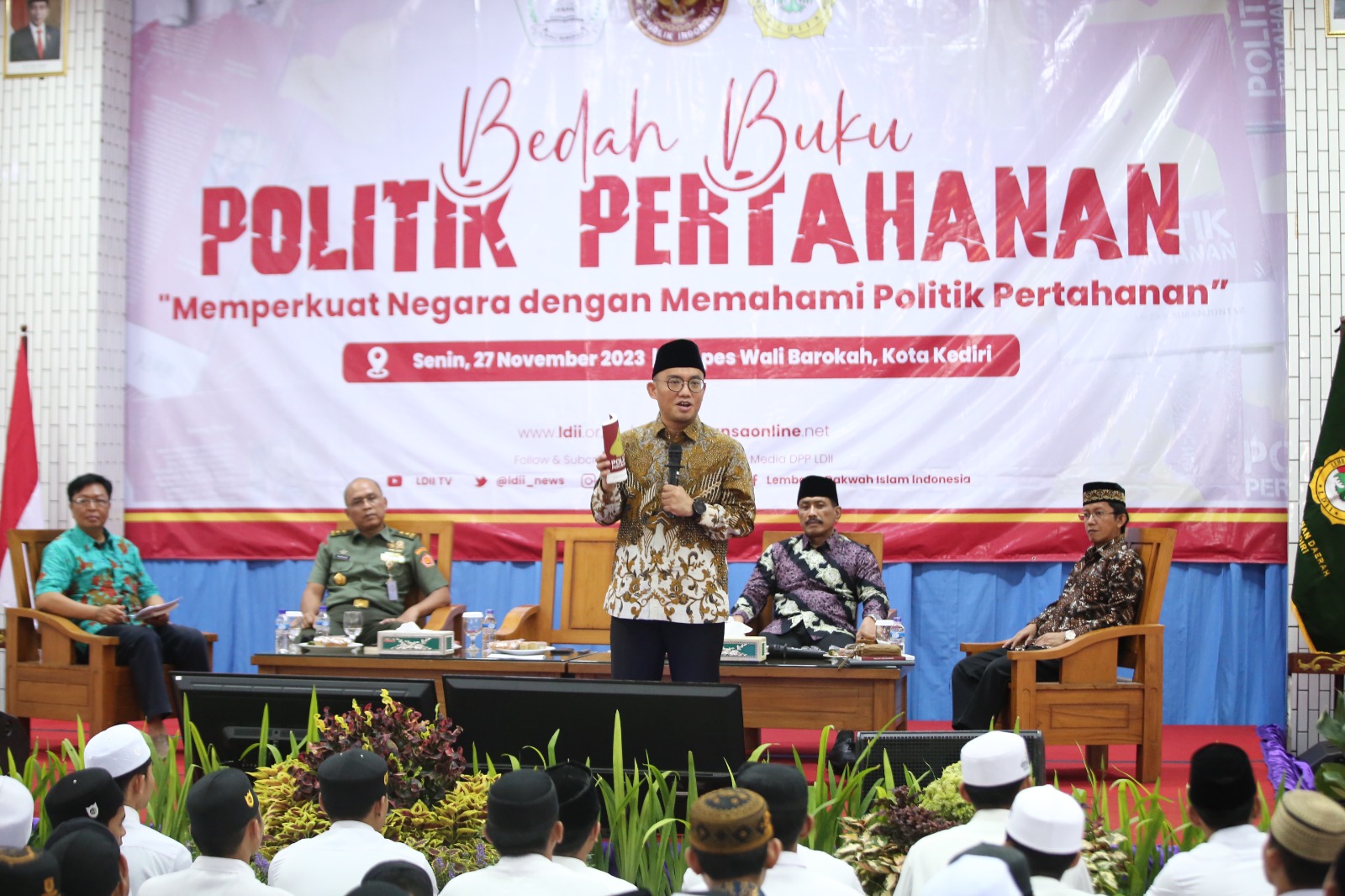 Politik Pertahanan: Peran Pesantren dan Ketahanan Nasional