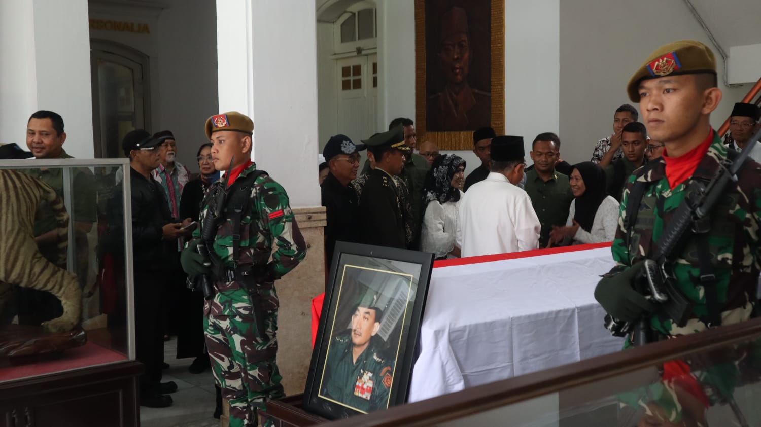 Keluarga Besar LDII Berduka, Meninggalnya Letnan Jenderal TNI (Purn.) Solihin GP, Pemimpin Lingkungan dan Pejuang Siliwangi