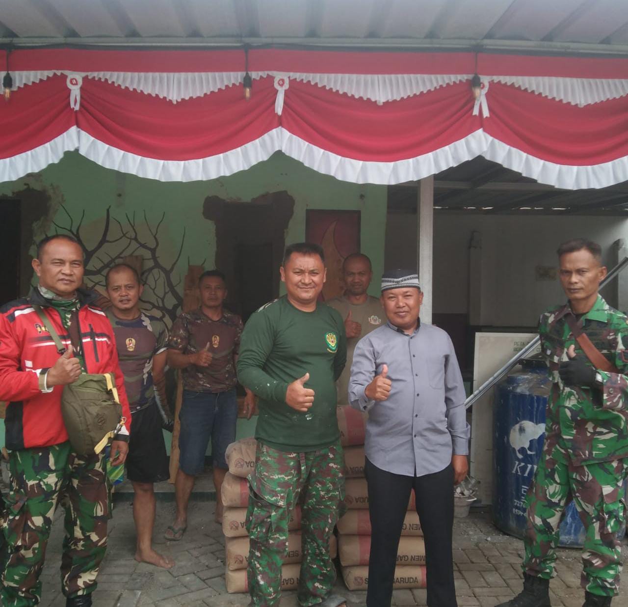 LDII Garut Serahkan Bantuan Semen untuk Renovasi Masjid Koramil Wanaraja