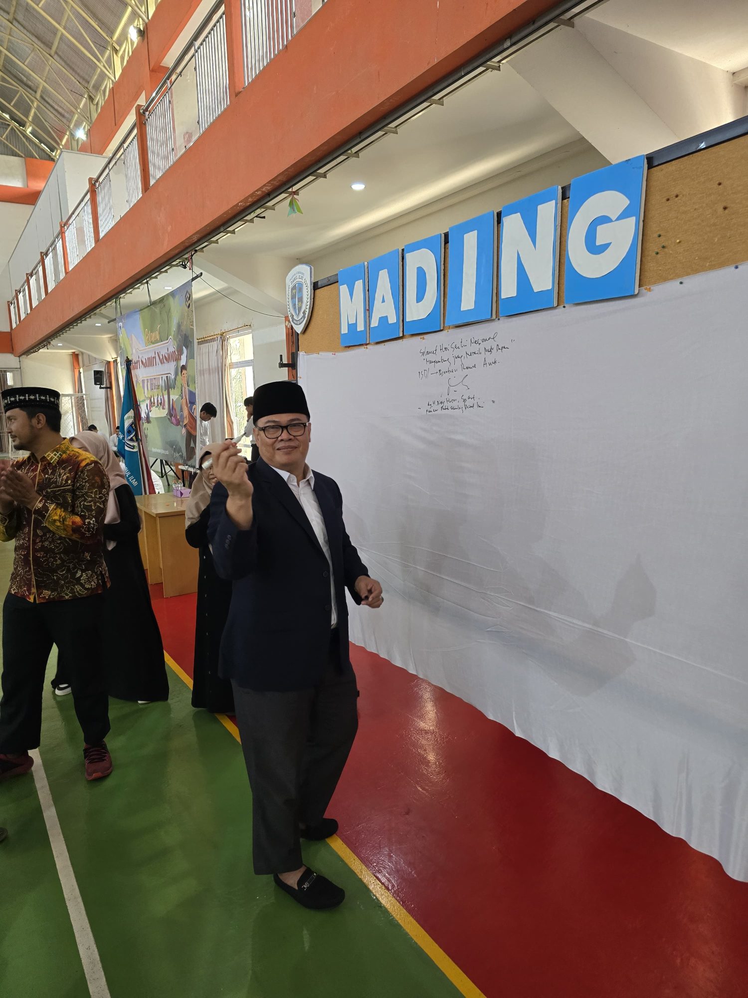Penandatangan dukungan progra Kemenag, Pesantren ramah anak
menyikapi maraknya pelecehan dan perundungan yang terjadi di PonPes