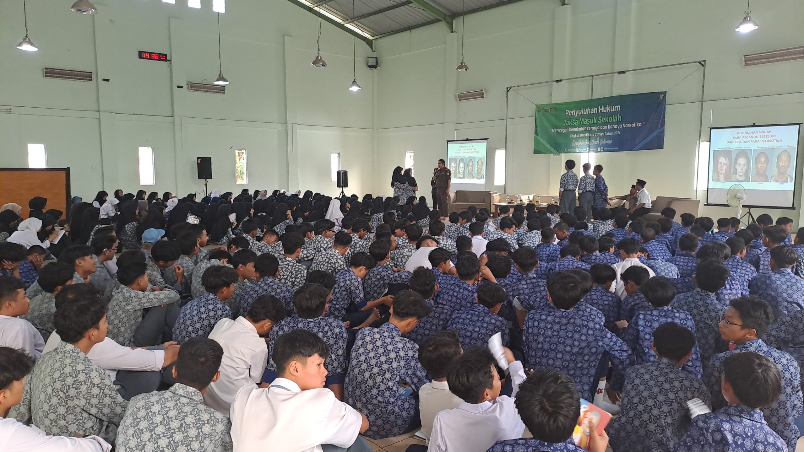 Kejaksaan Negeri Cimahi Beri Penyuluhan Hukum di SMP Baitul Izza