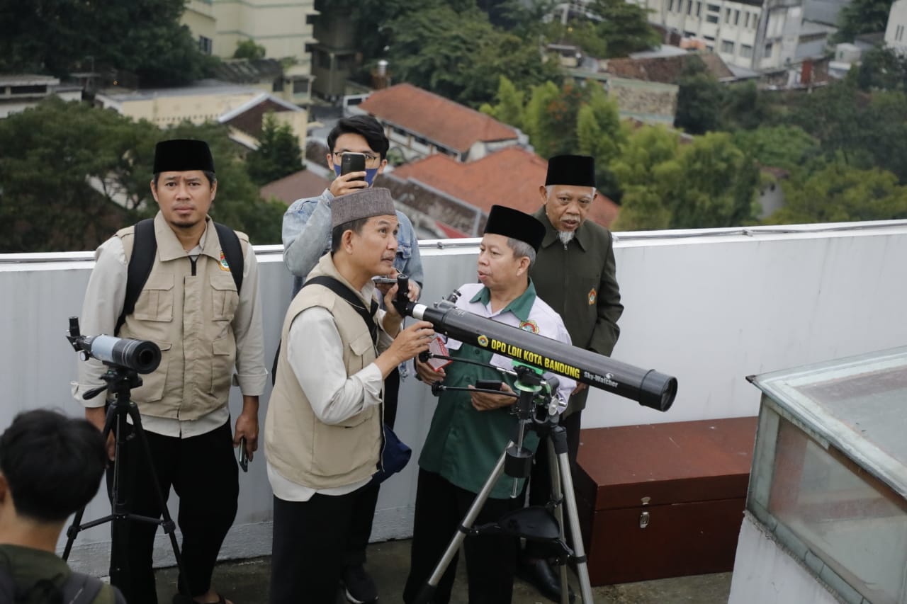 LDII Kota Bandung Ikut Pantau Hilal Ramadan di Observatorium Al-Biruni UNISBA
