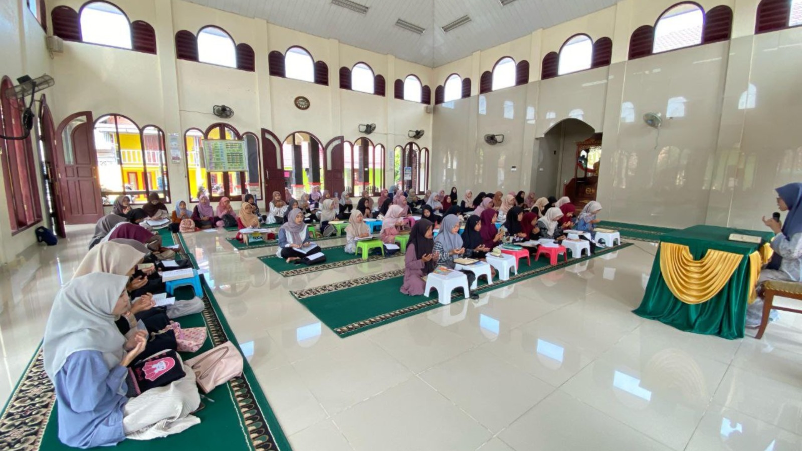 Ratusan Remaja Putri Ikuti Pengajian Keputrian LDII Ogan Ilir