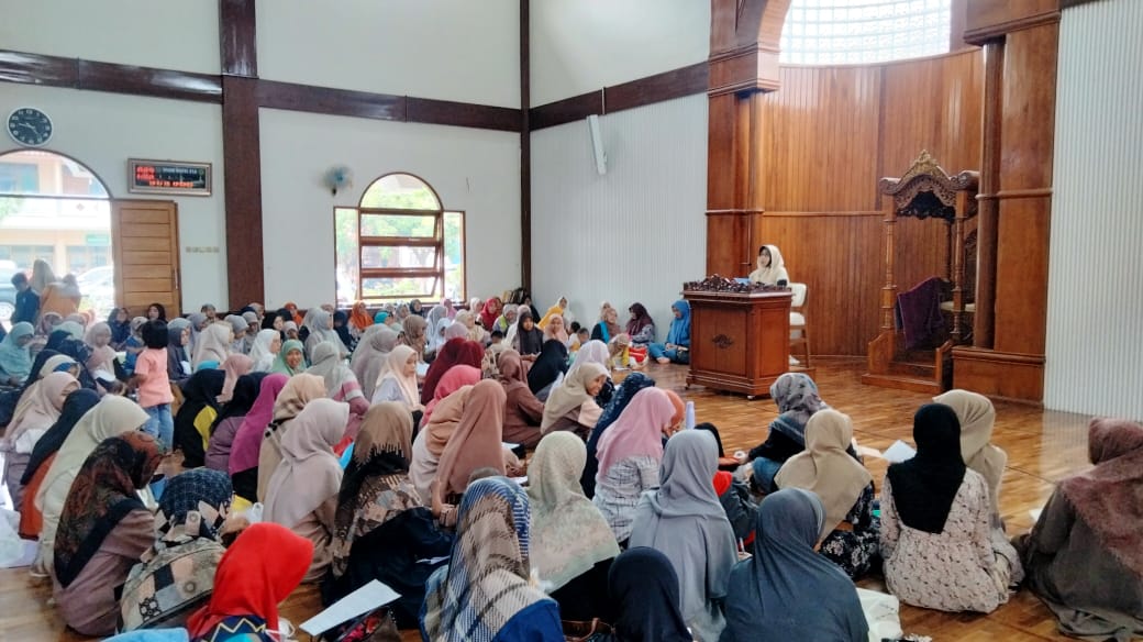 Remaja Putri LDII Bandung Dapat Pembekalan, Bahas Harmoni dan Peran Istri